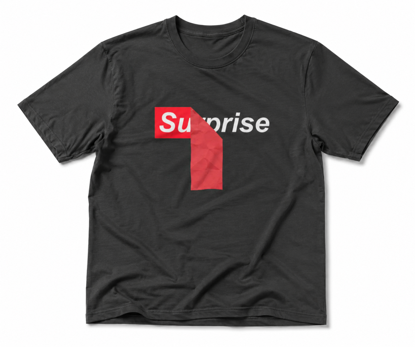 Minimalistisches Statement T-Shirt: "SURPRISE" Roter Block - Schwarz - Beatwear 71
